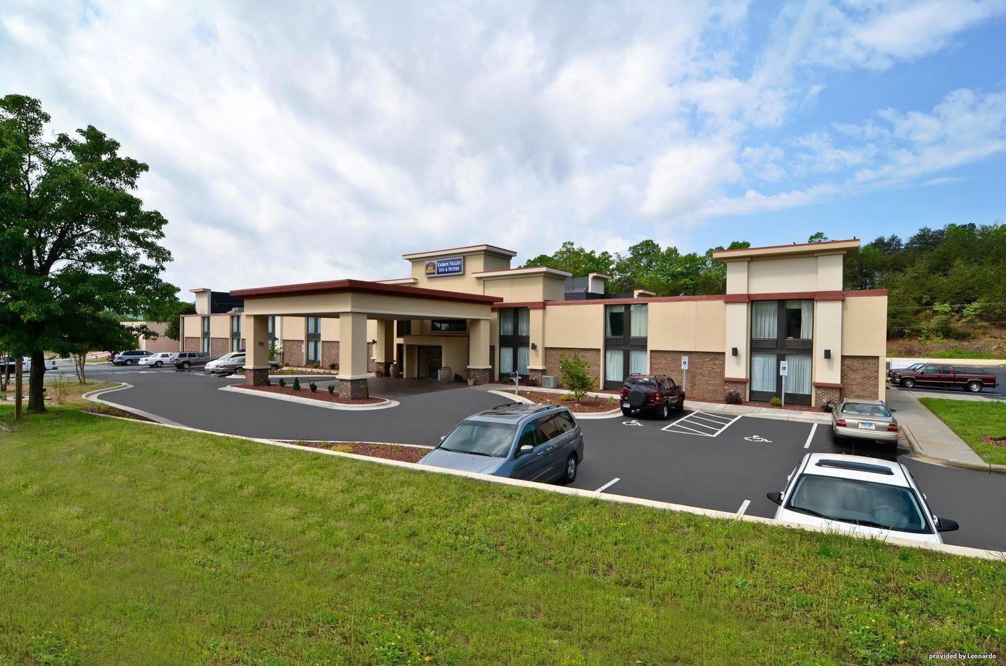 Best Western Plus Yadkin Valley Inn & Suites Jonesville Exterior foto